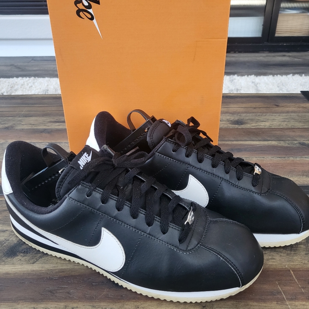 Nike Cortez, 14, black and white